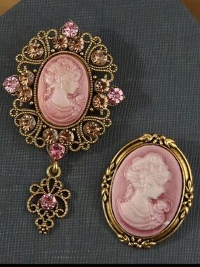 Vintage Pink Cameo Brooch Set - Elegant Women Jewelry